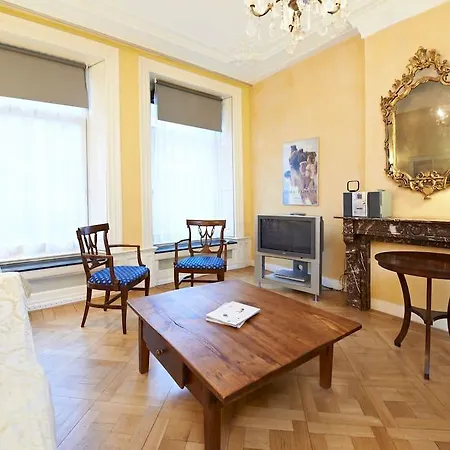Apartment Ground Floor 90m2 *