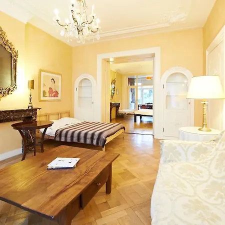 Ground Floor 90m2 *